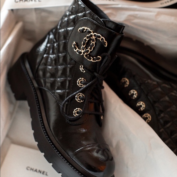 NEW Chanel Brave Leather Quilted Combat Boots - Patent Black NIB - Picture 2 of 3
